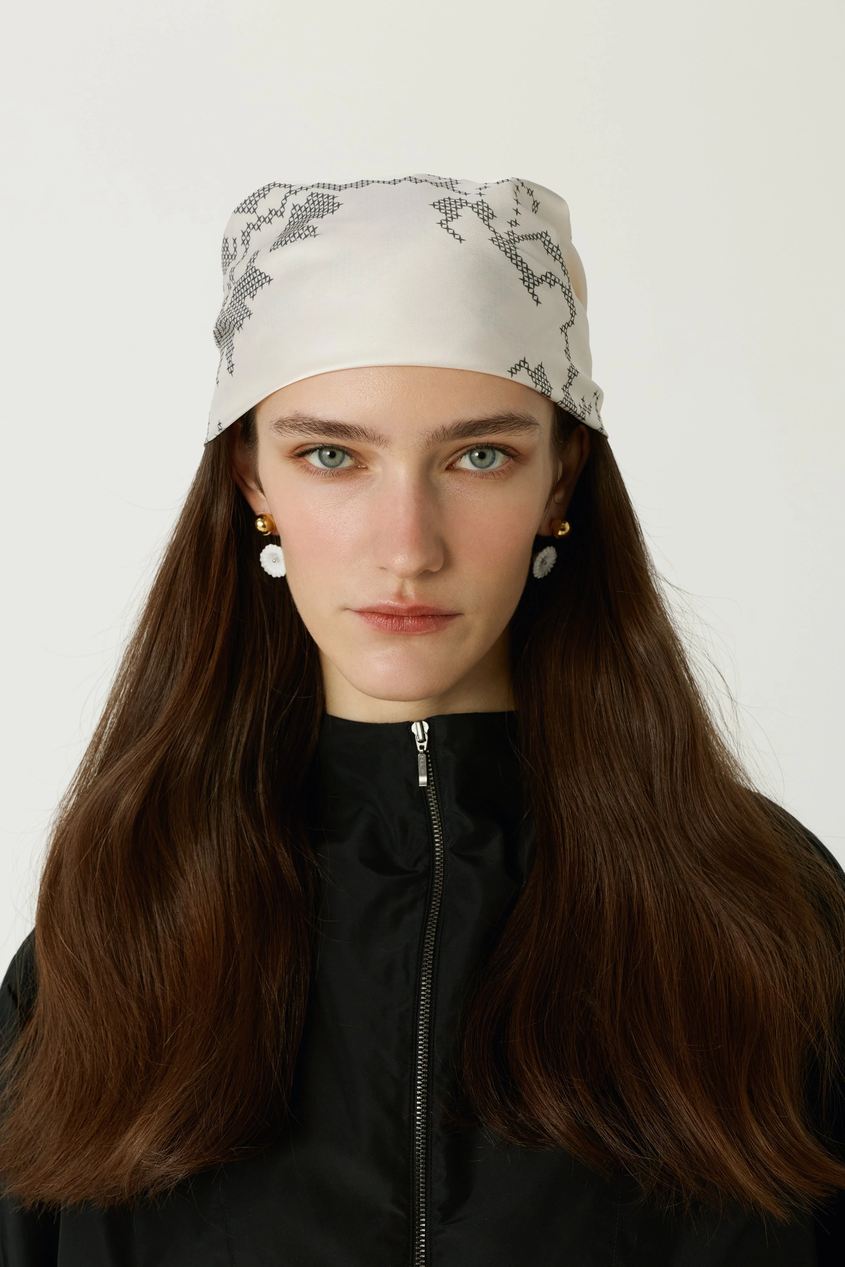 Embroidered Sports Jacket in black - Image 4